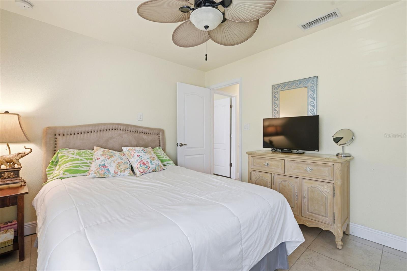 5191 SALMON DR SE #B, ST PETERSBURG, FL — photo 20