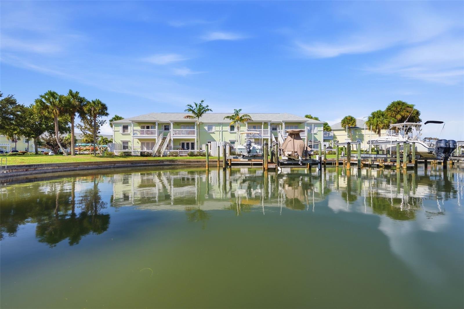 5191 SALMON DR SE #B, ST PETERSBURG, FL — photo 32