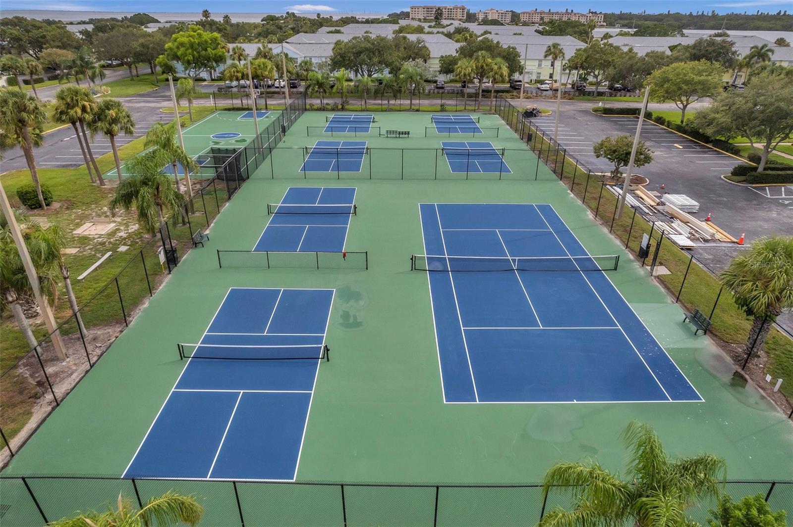 5191 SALMON DR SE #B, ST PETERSBURG, FL — photo 50