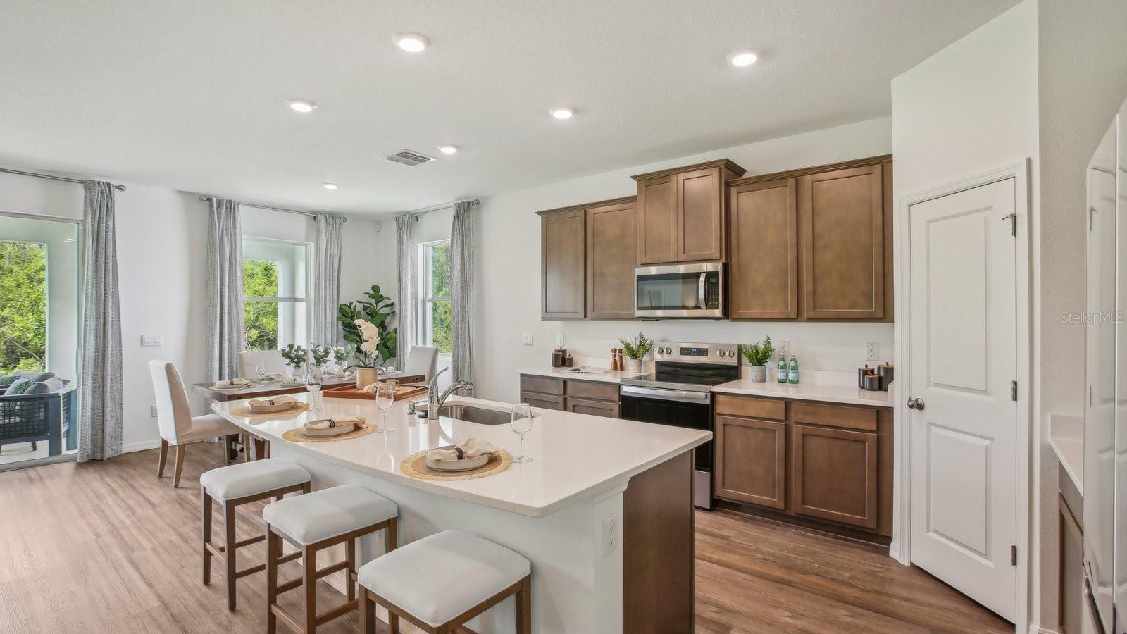 32745 WEATHERED OAK DR, WESLEY CHAPEL, FL — photo 13