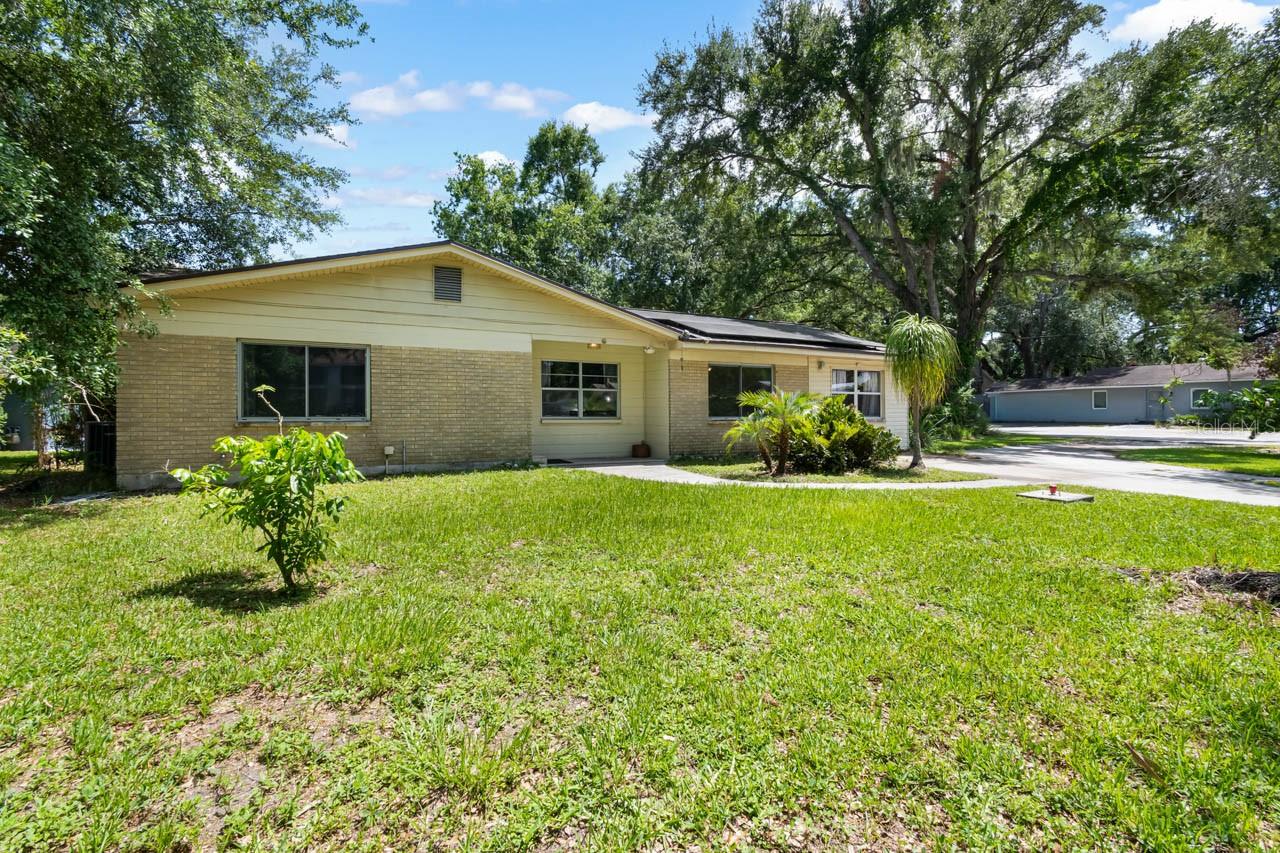 201 MASON ST, BRANDON, FL — photo 3
