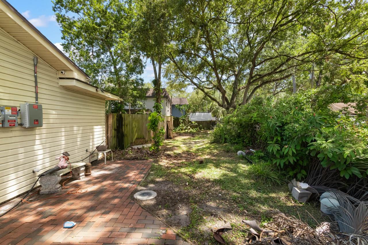 201 MASON ST, BRANDON, FL — photo 39