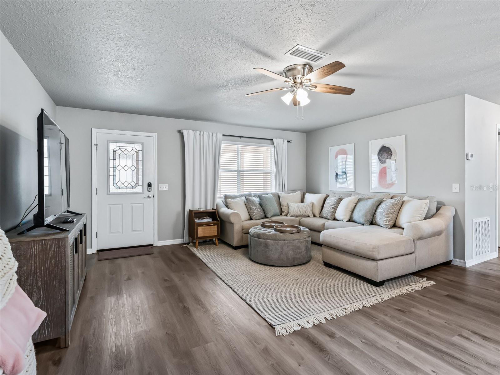 321 SAN MARINO DR, THE VILLAGES, FL — photo 6
