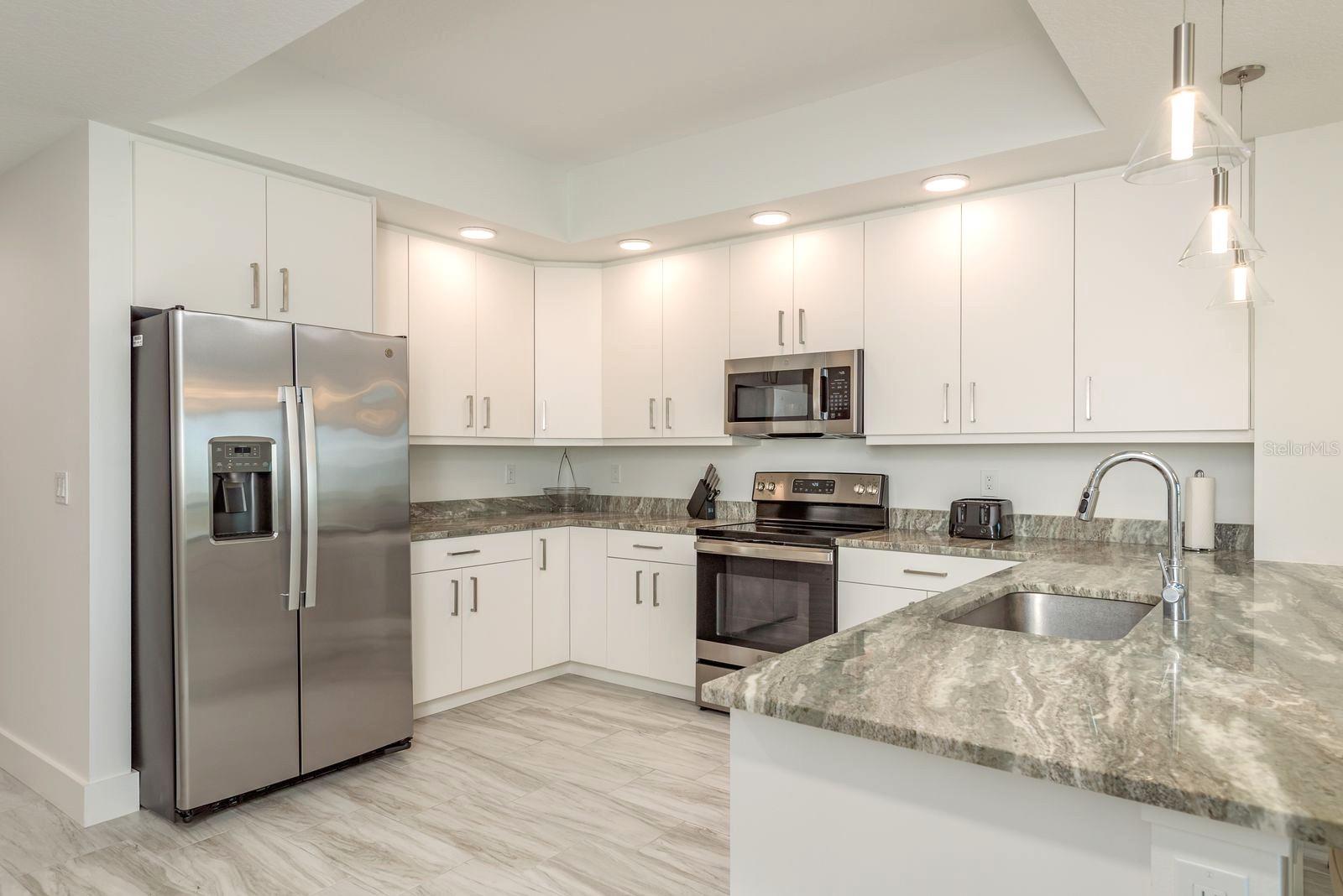415 ISLAND WAY #402, CLEARWATER BEACH, FL — photo 10