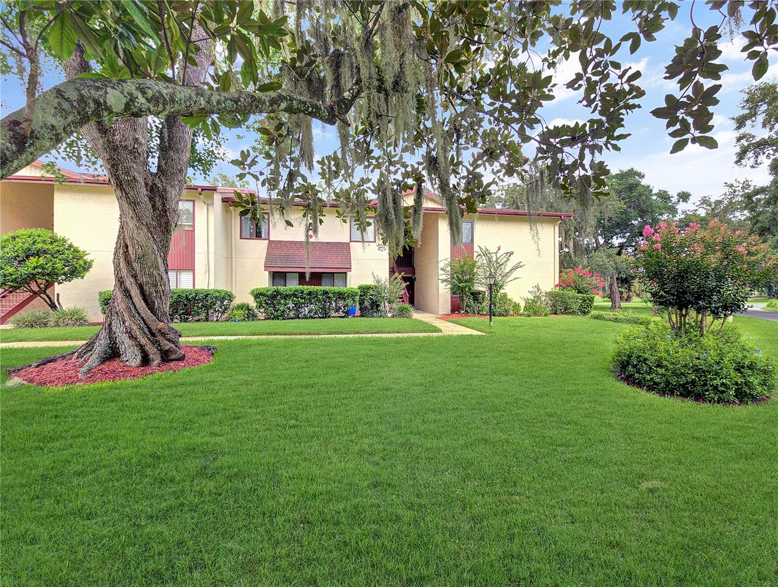 700 MIDWAY DR #B, OCALA, FL