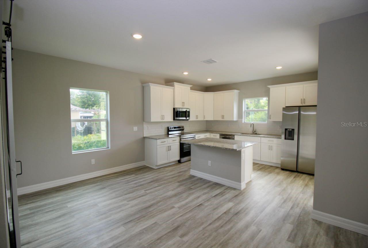 4175 POLYNESIA RD, NORTH PORT, FL — photo 2