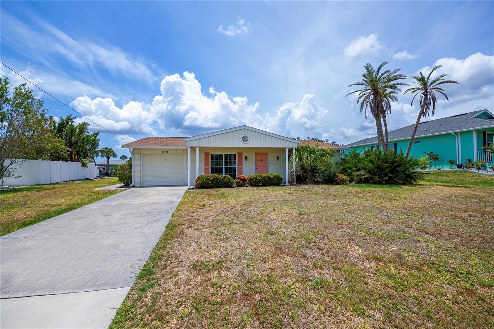 18451 GOODMAN CIR, PORT CHARLOTTE, FL — photo 2