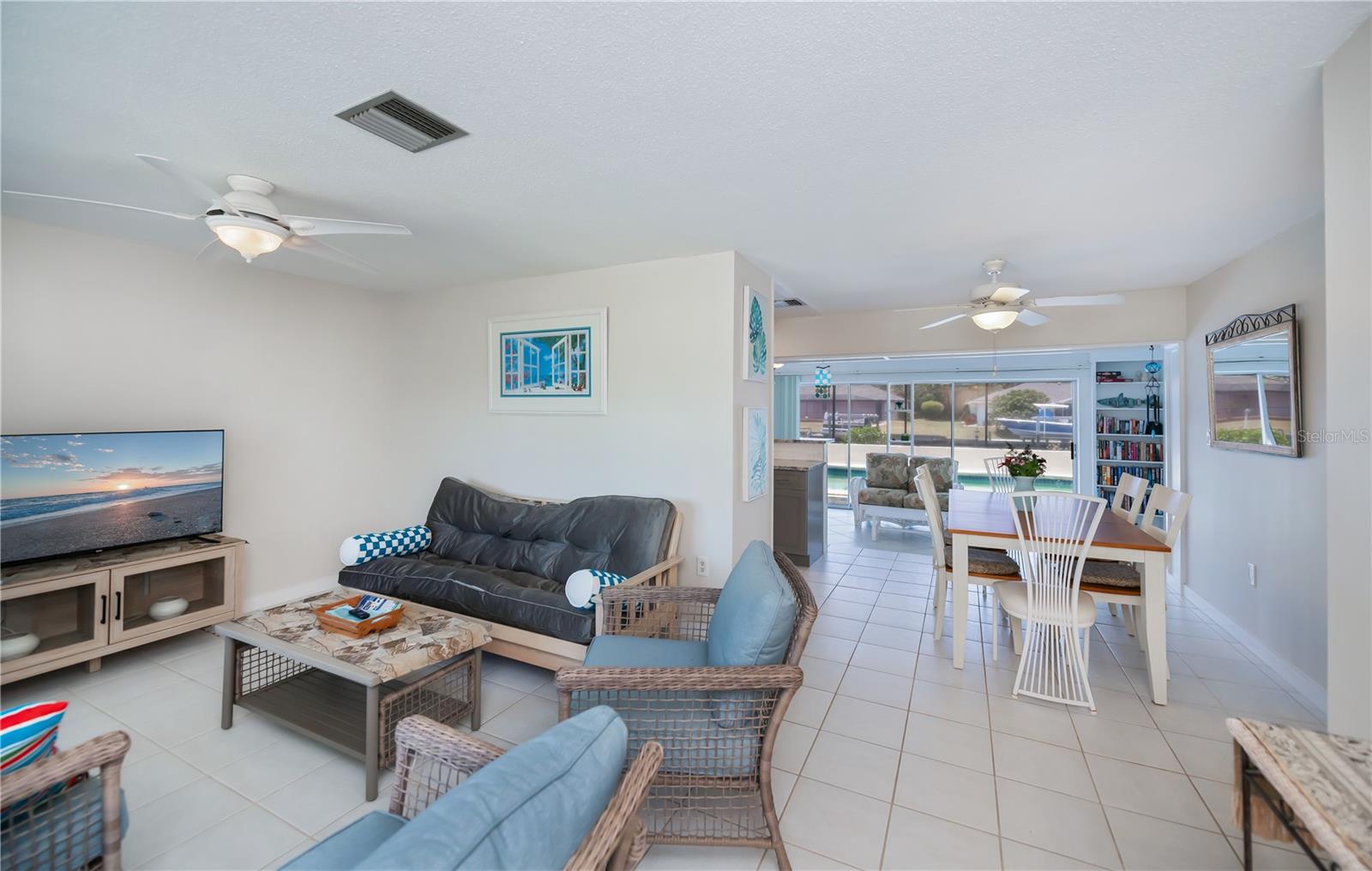 18451 GOODMAN CIR, PORT CHARLOTTE, FL — photo 17