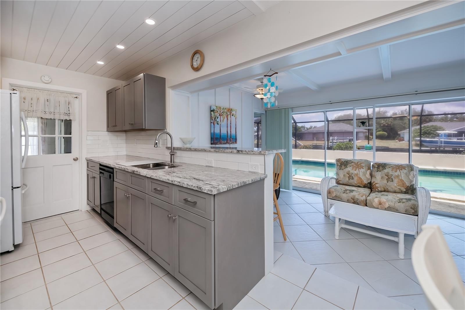 18451 GOODMAN CIR, PORT CHARLOTTE, FL — photo 24
