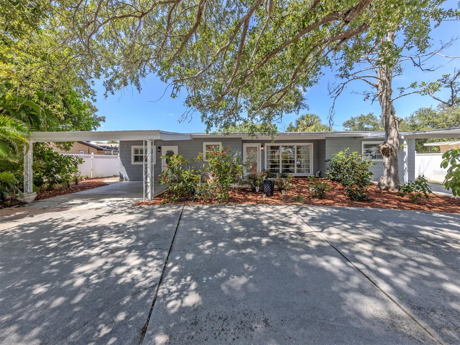 814 GUILD DR, VENICE, FL — photo 2