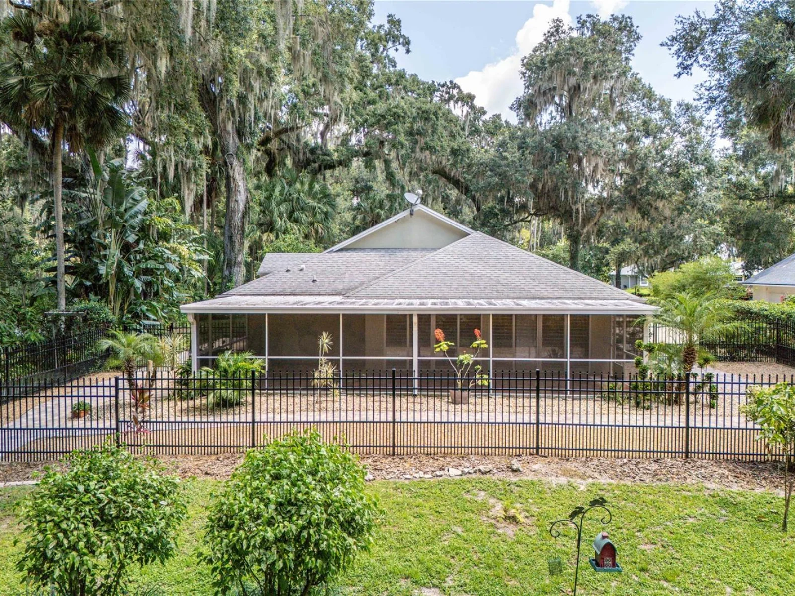16720 BEAUCLAIRE CT, TAVARES, FL — photo 37