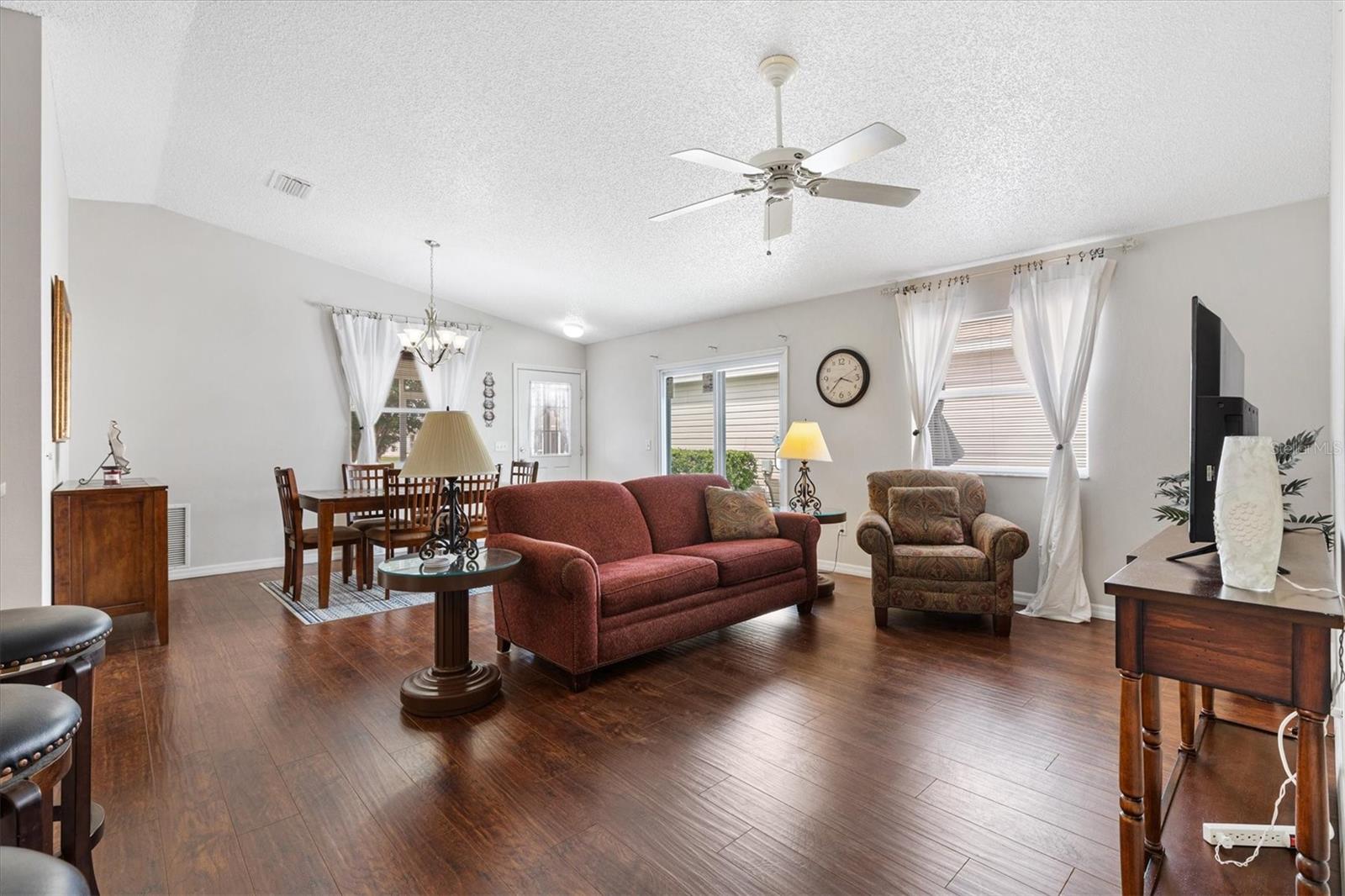 2752 CRAVEN WAY, THE VILLAGES, FL — photo 12