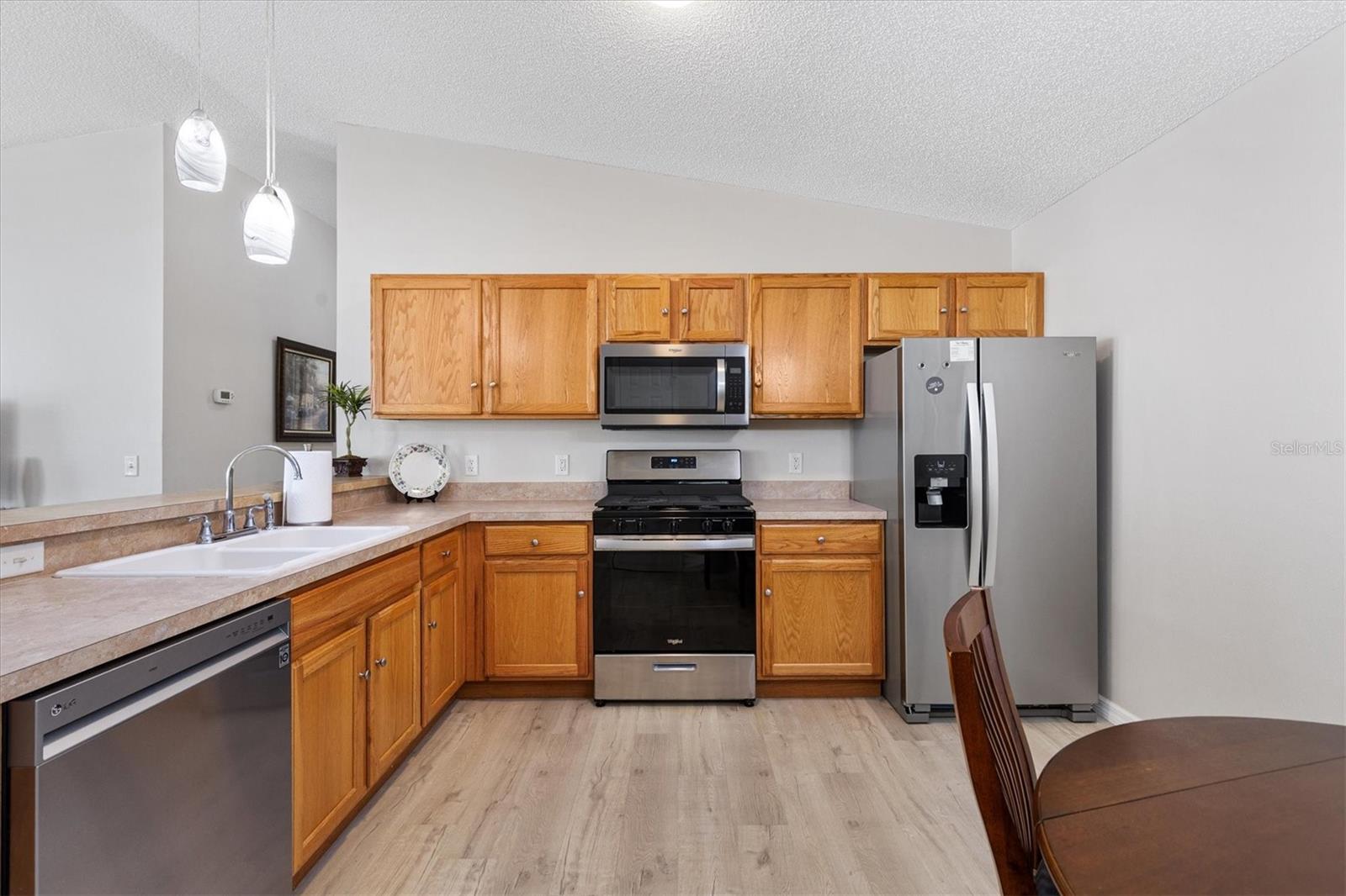 2752 CRAVEN WAY, THE VILLAGES, FL — photo 15
