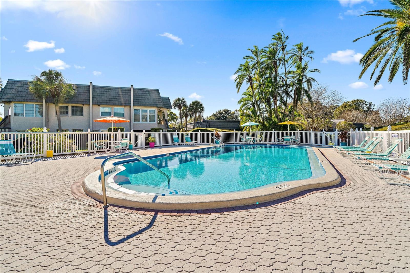 504 CORDOVA GRN, SEMINOLE, FL — photo 54