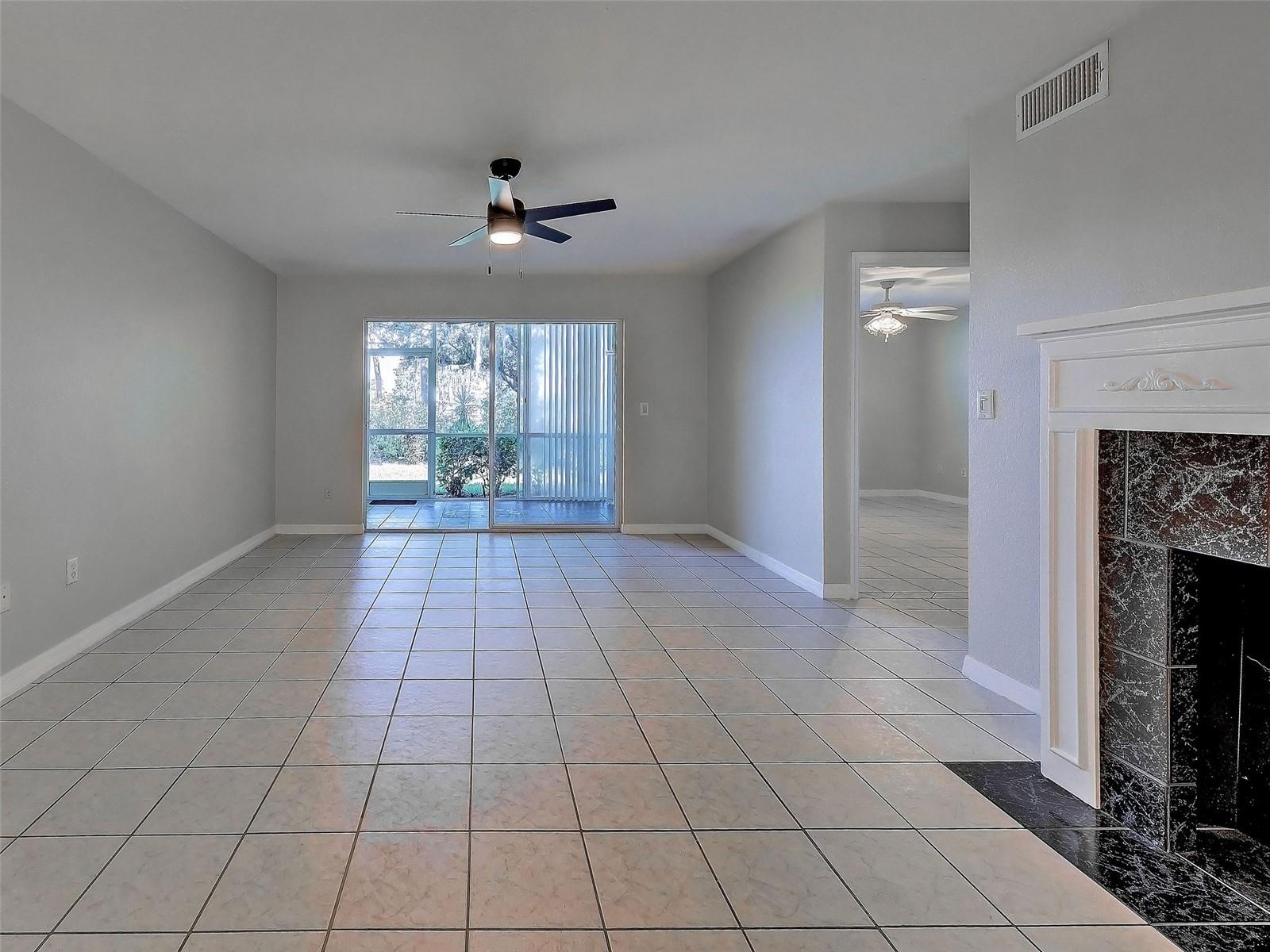 5725 GREENWOOD AVE #7104, NORTH PORT, FL — photo 31