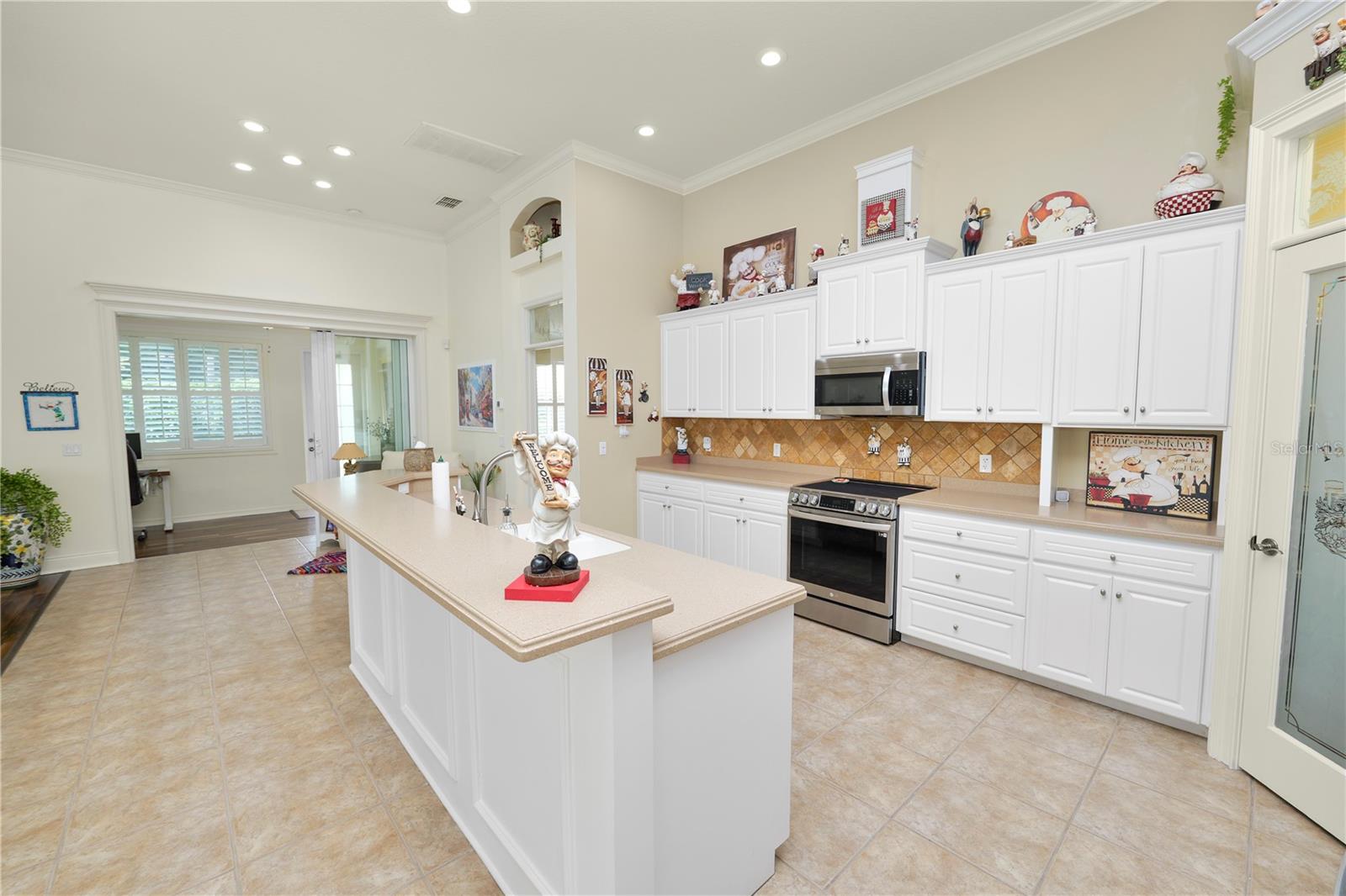 2356 LAKE JAMES WAY, LAKELAND, FL — photo 12