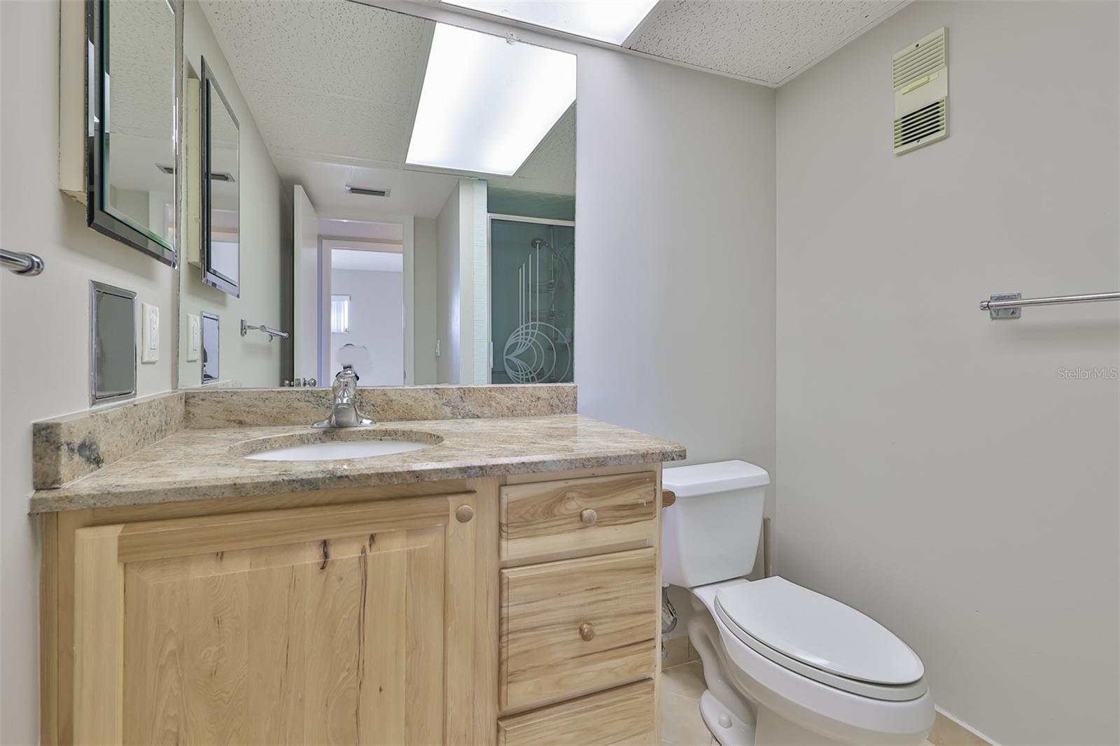 1270 GULF BLVD #1706, CLEARWATER BEACH, FL — photo 21