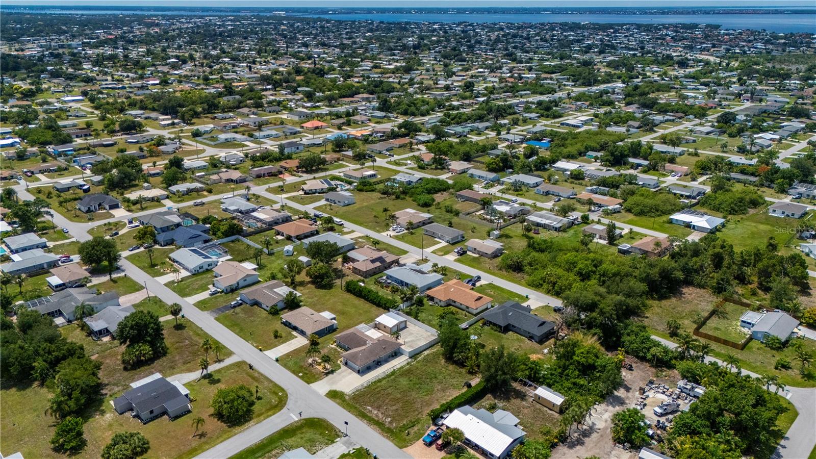 209 CYPRESS AVE NW, PORT CHARLOTTE, FL — photo 5