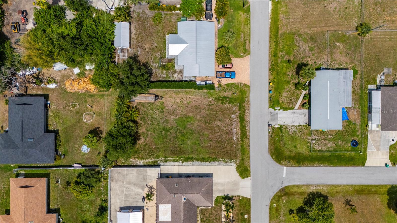 209 CYPRESS AVE NW, PORT CHARLOTTE, FL — photo 15