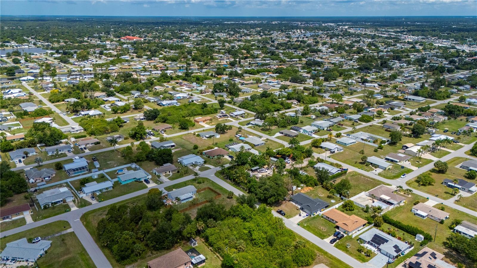 209 FORREST AVE NW, PORT CHARLOTTE, FL — photo 8