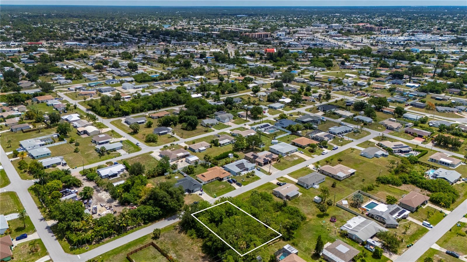 209 FORREST AVE NW, PORT CHARLOTTE, FL — photo 11