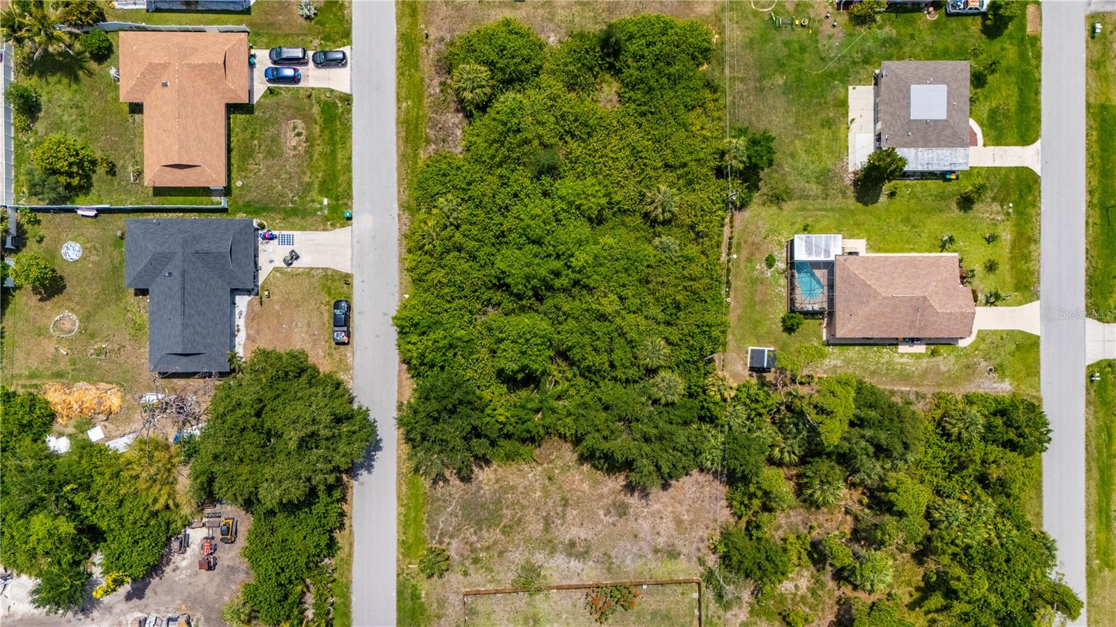 209 FORREST AVE NW, PORT CHARLOTTE, FL — photo 14