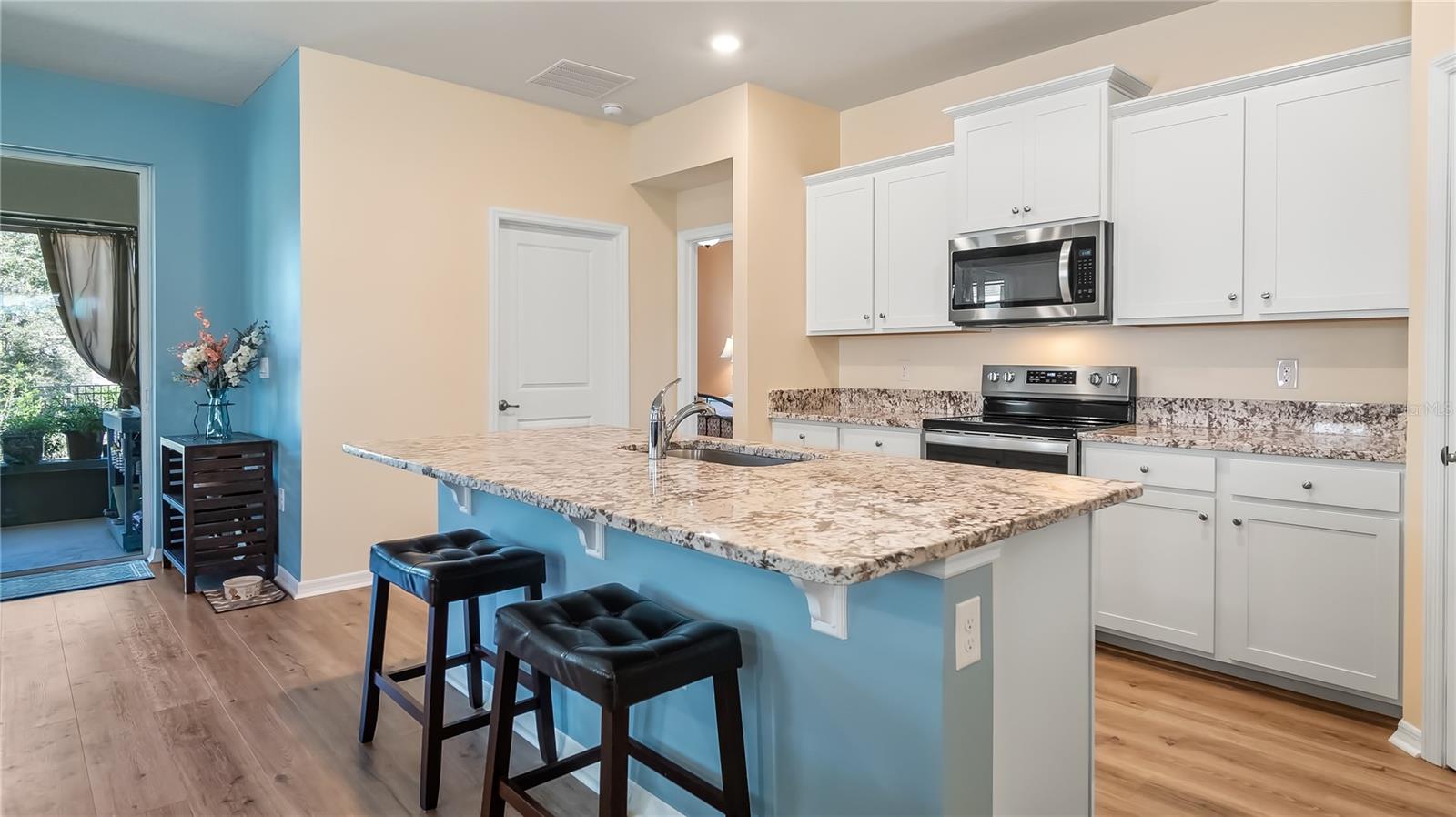 8033 PENROSE PL, WILDWOOD, FL — photo 5