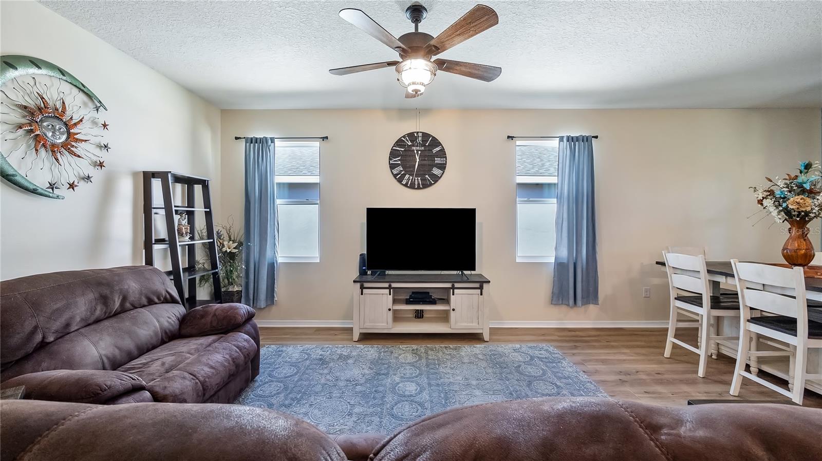 8033 PENROSE PL, WILDWOOD, FL — photo 9