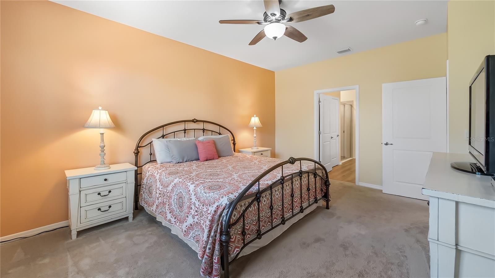 8033 PENROSE PL, WILDWOOD, FL — photo 18