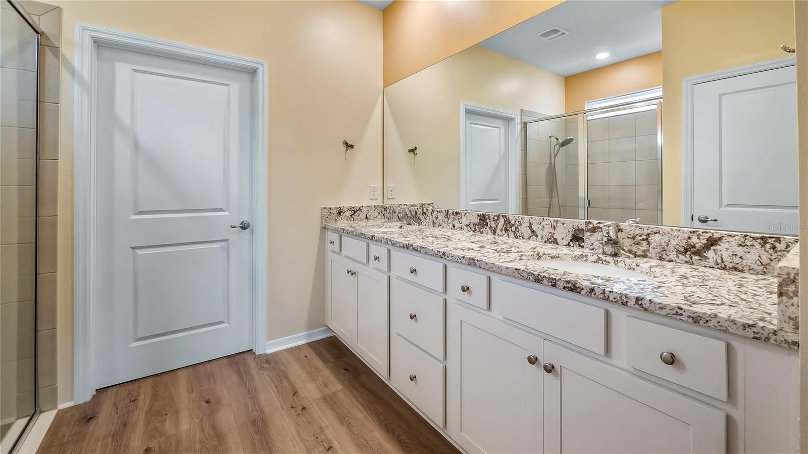 8033 PENROSE PL, WILDWOOD, FL — photo 19