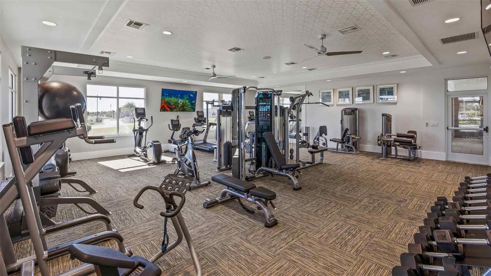 8033 PENROSE PL, WILDWOOD, FL — photo 35