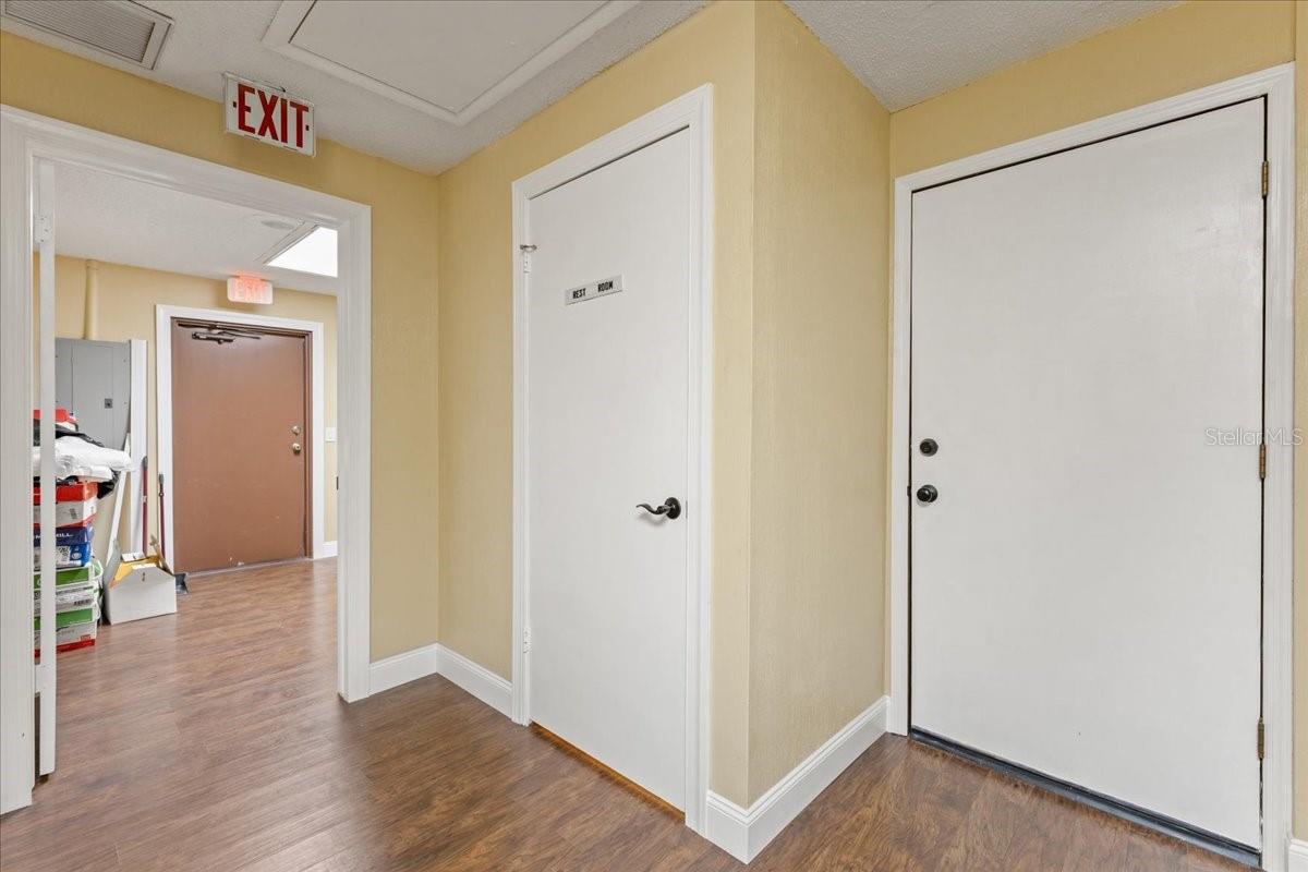 9009 PARK BLVD #Suite B, SEMINOLE, FL — photo 17