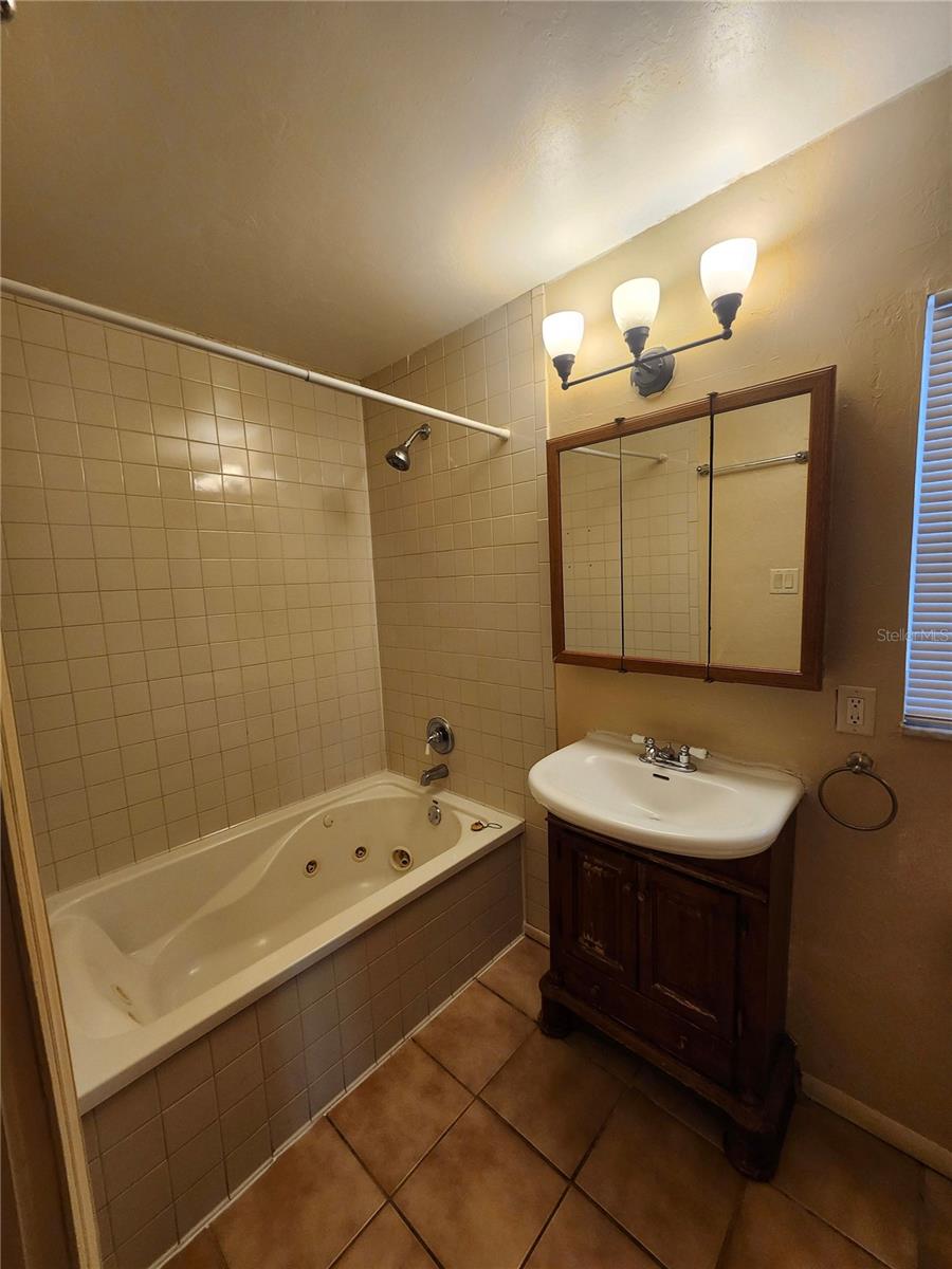 2220 BIRCHCREST BLVD, PORT CHARLOTTE, FL — photo 8