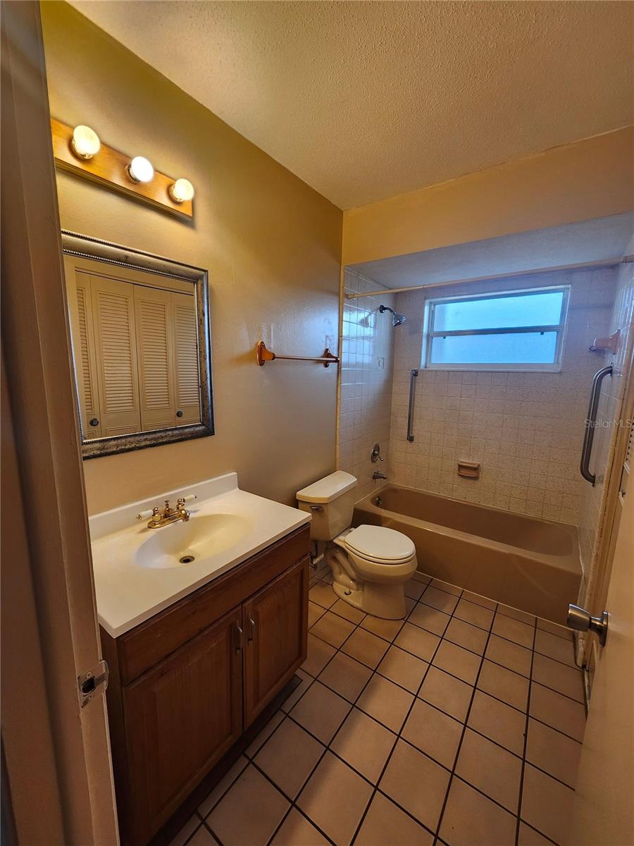 2220 BIRCHCREST BLVD, PORT CHARLOTTE, FL — photo 11