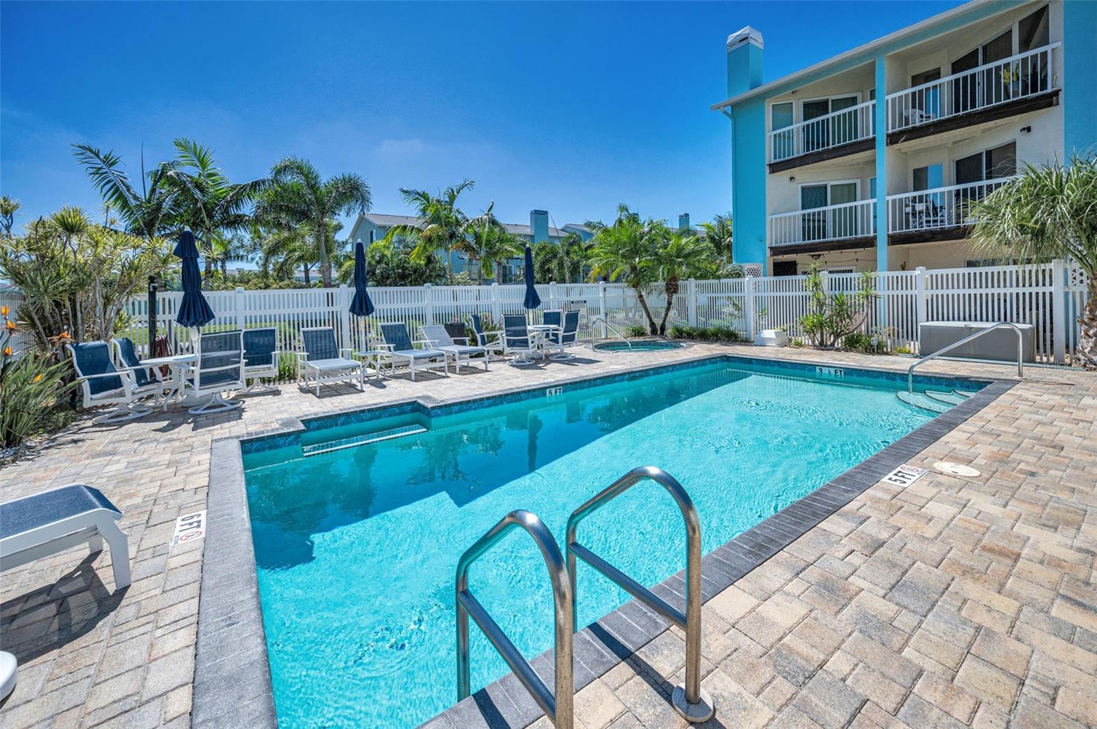 140 MARCDALE BLVD, INDIAN ROCKS BEACH, FL — photo 7
