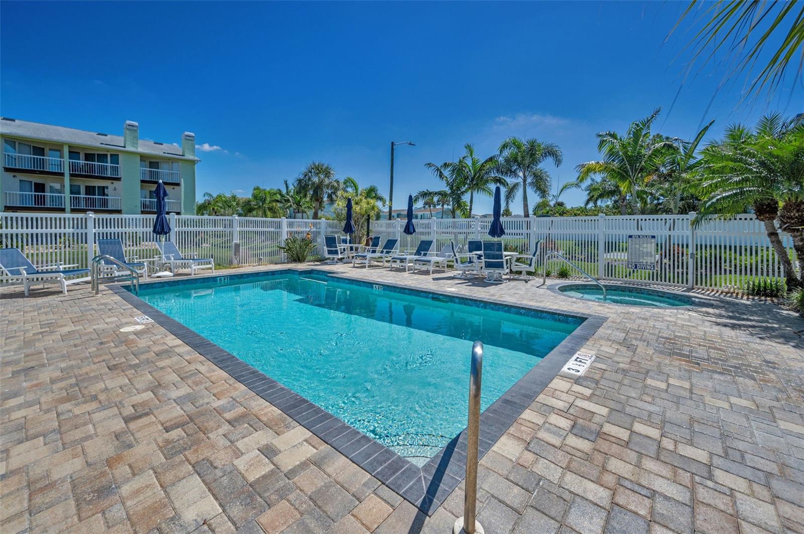 140 MARCDALE BLVD, INDIAN ROCKS BEACH, FL — photo 8