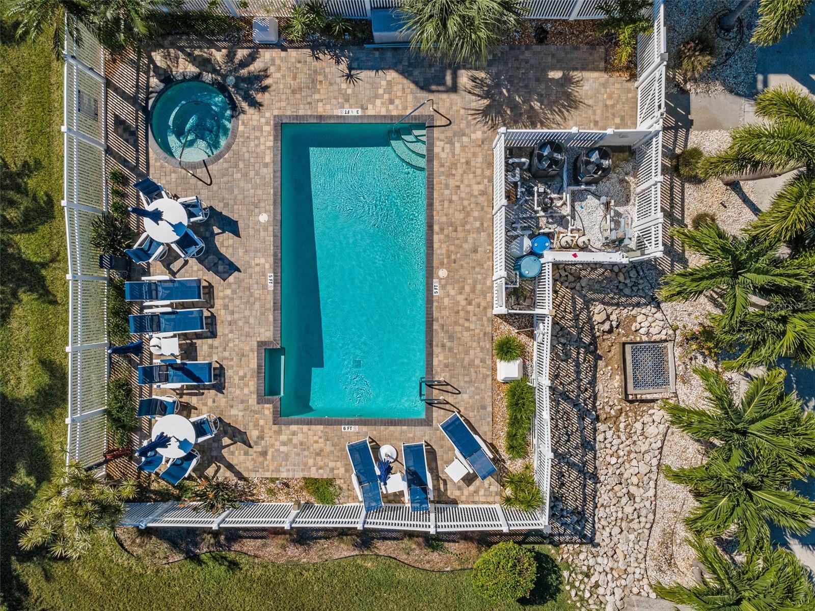 140 MARCDALE BLVD, INDIAN ROCKS BEACH, FL — photo 60
