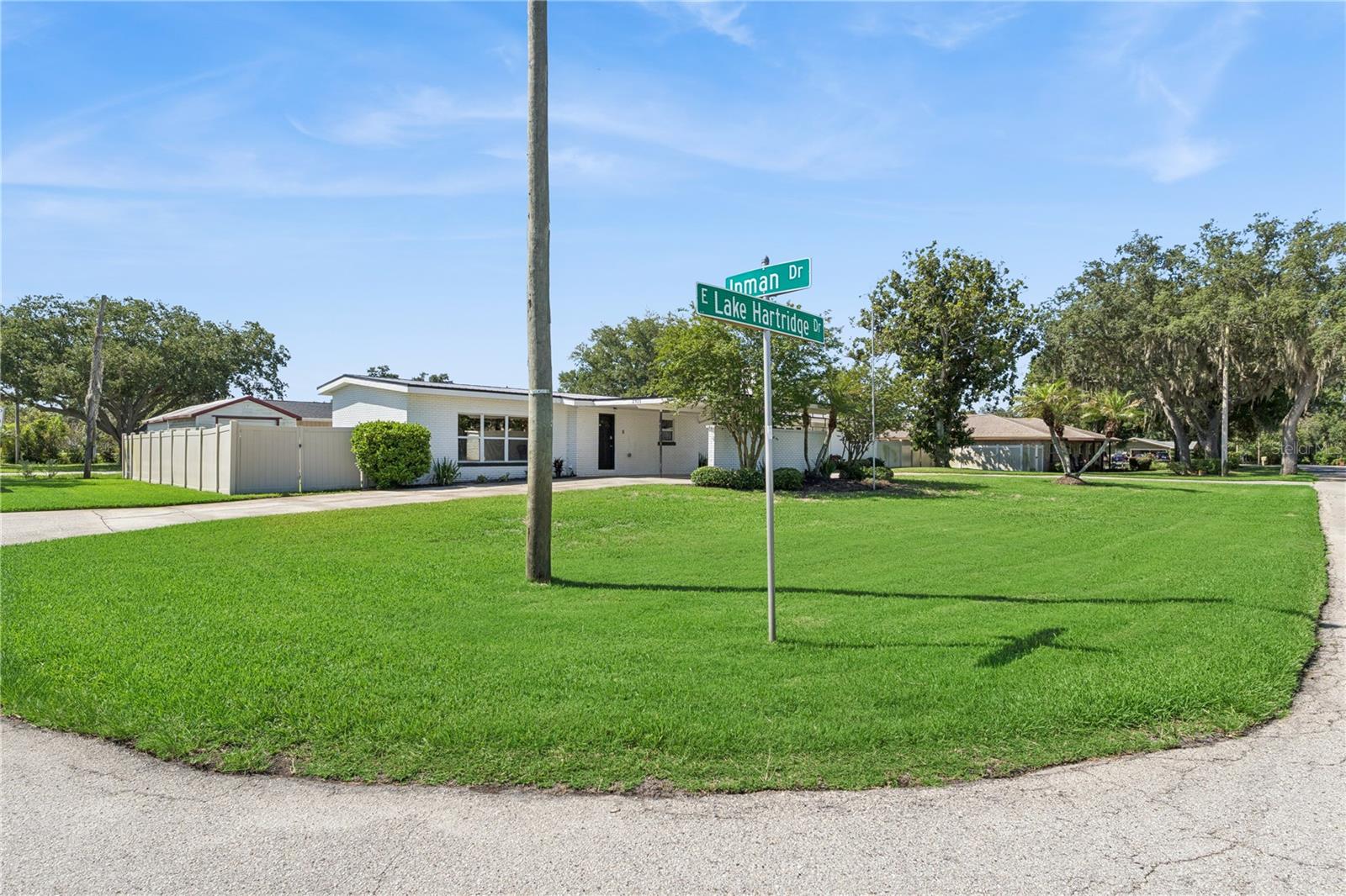 2925 E LAKE HARTRIDGE DR, WINTER HAVEN, FL — photo 33