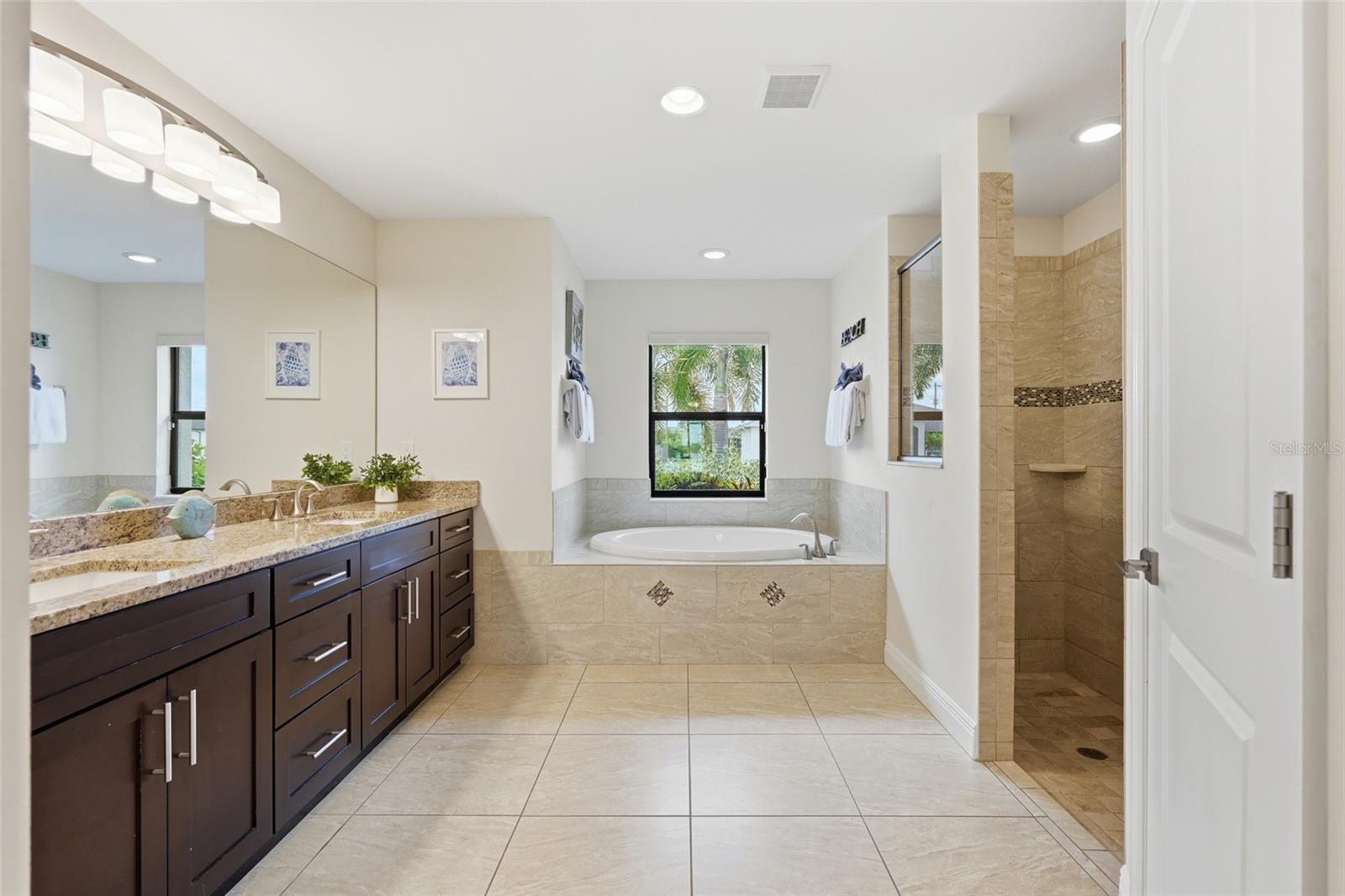 206 NE 21ST AVE, CAPE CORAL, FL — photo 19