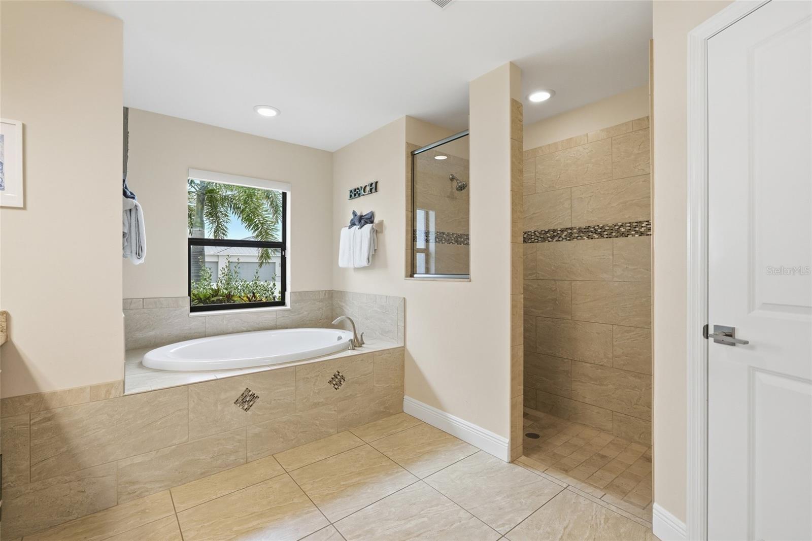 206 NE 21ST AVE, CAPE CORAL, FL — photo 20