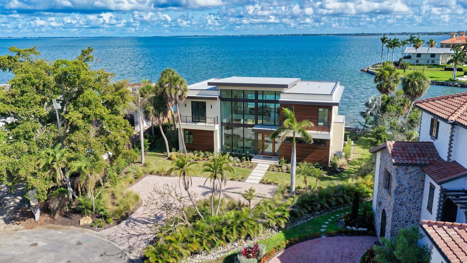 305 S SHORE DR S, SARASOTA, FL — photo 8
