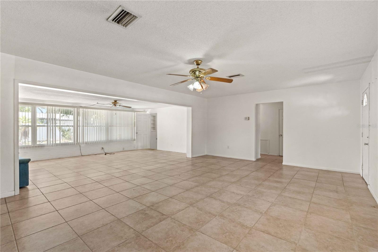 927 PARKWOOD DR, DUNEDIN, FL — photo 4