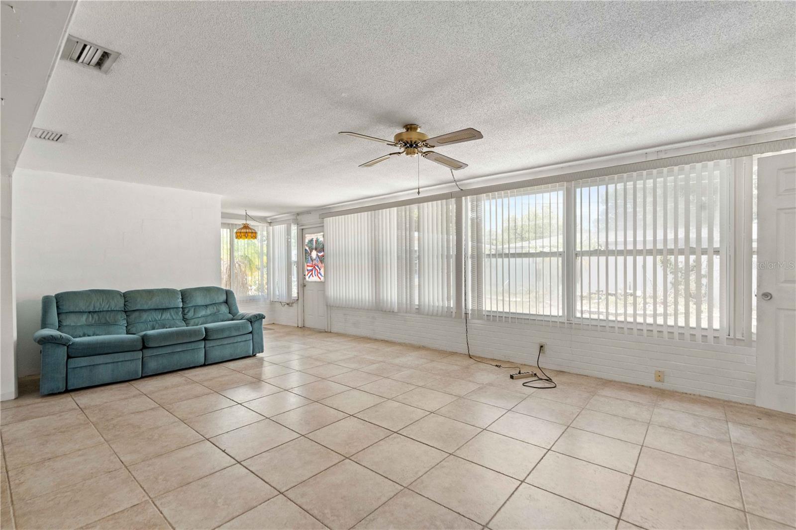 927 PARKWOOD DR, DUNEDIN, FL — photo 5