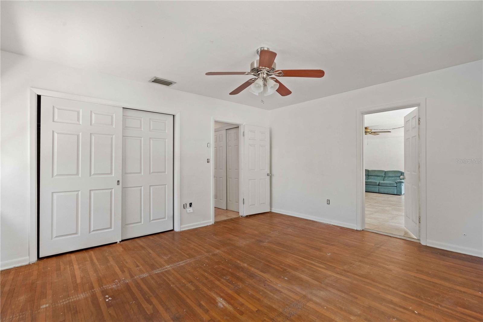 927 PARKWOOD DR, DUNEDIN, FL — photo 10