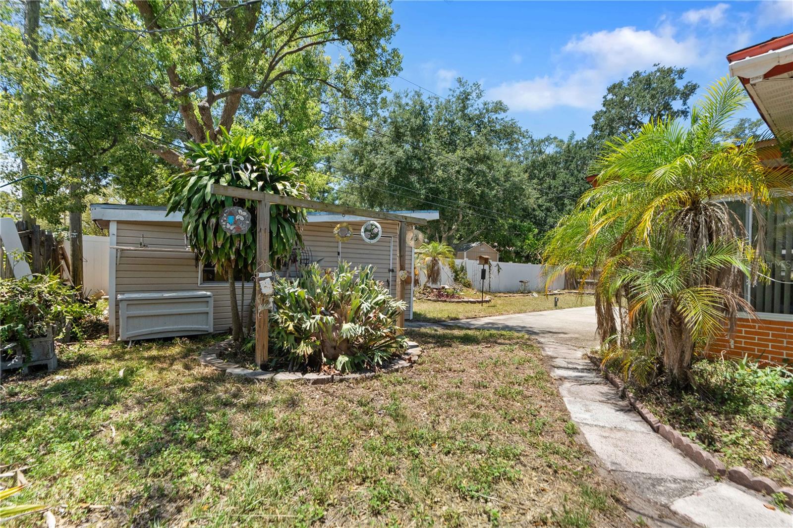 927 PARKWOOD DR, DUNEDIN, FL — photo 15