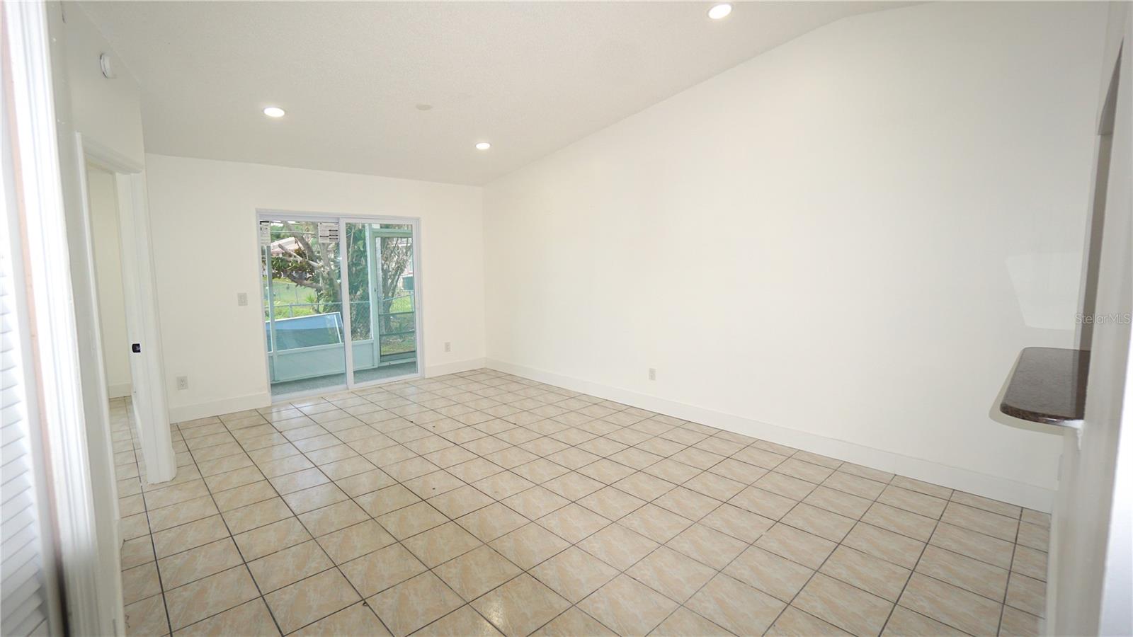 834 ANGELA LN, KISSIMMEE, FL — photo 4
