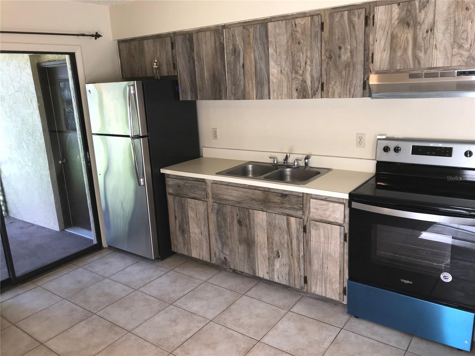 2806 46TH AVENUE DR W, BRADENTON, FL — photo 4
