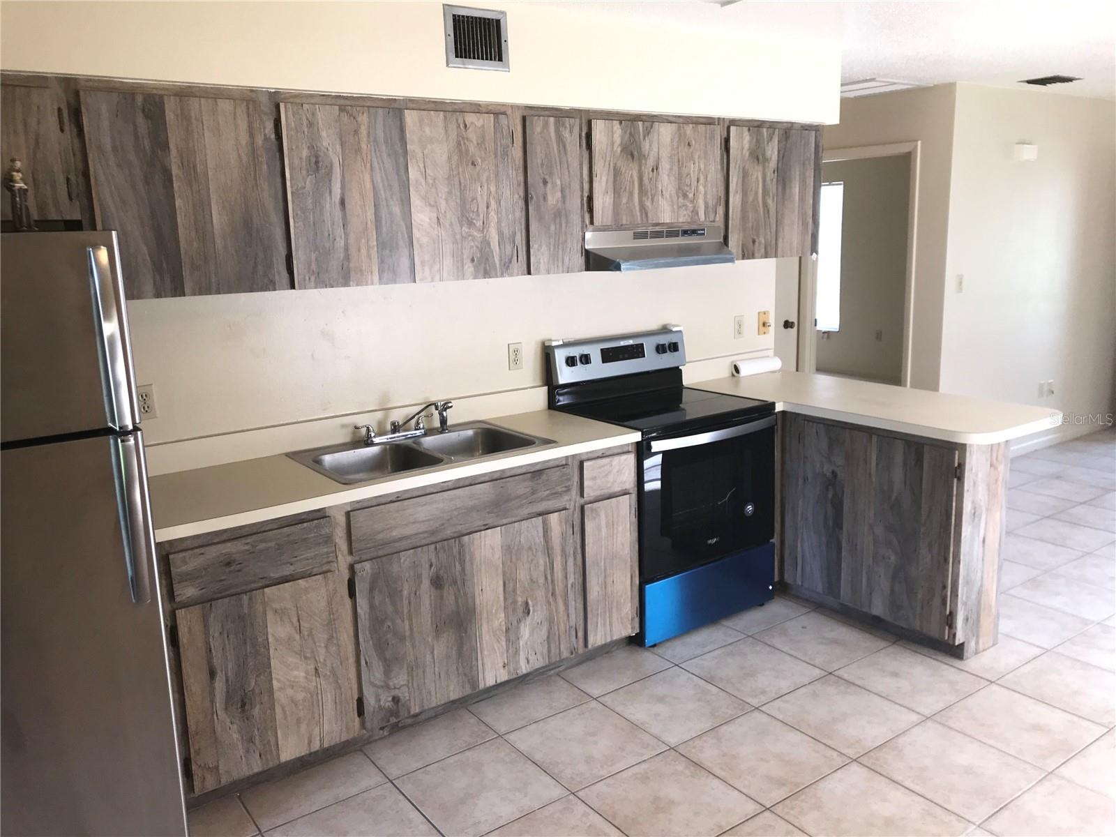 2806 46TH AVENUE DR W, BRADENTON, FL — photo 5