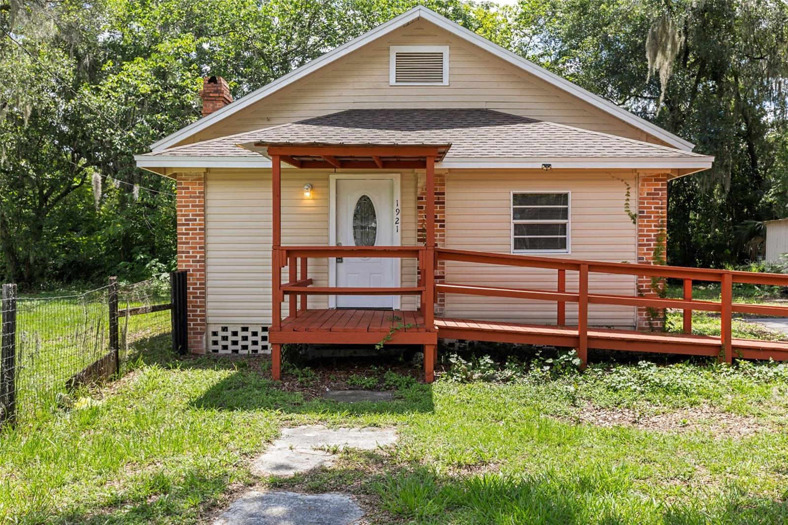 1921 NE 8TH RD, OCALA, FL — photo 3