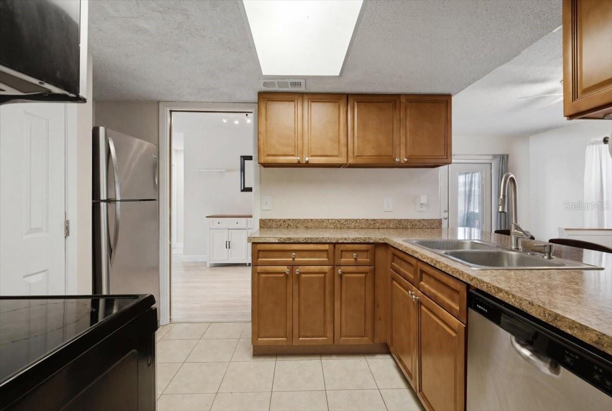 5051 BROOKSIDE LN, NEW PORT RICHEY, FL — photo 8
